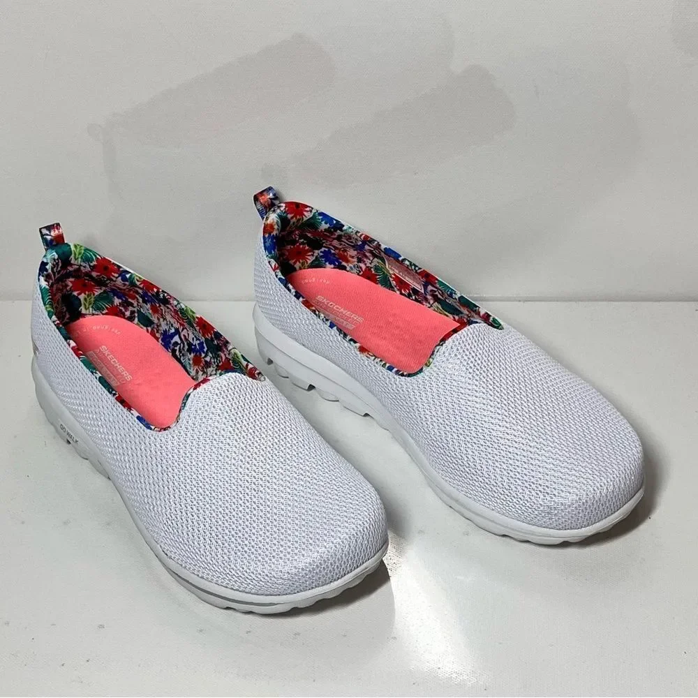 Skechers GOWalk Classic Vegan Summer Blossom Washable Slip-Ons